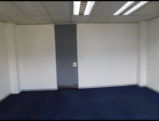 491M² OFFICE TO LET IN FERNDALE